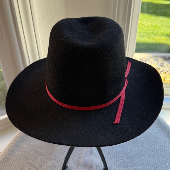 Black Felt Hat w/Red Band & Accents. American Hat Co Cowboy/Western. Size 6 5/8.